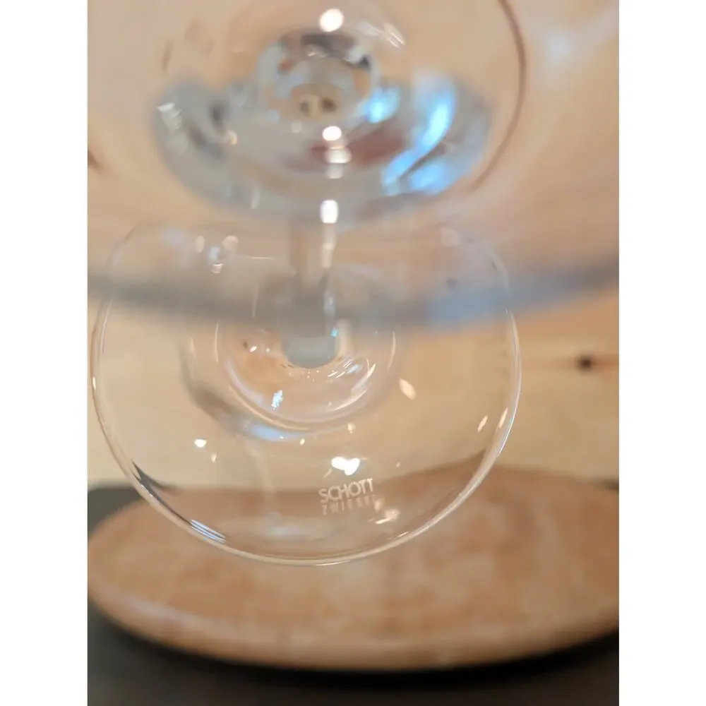 Schott Zwiesel Crystal Balloon Wine Glasses - Set of 2 - Modern Elegance - 8.75